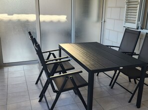 Apartment (Apartment Mia) | Dining room - Charming Apartments Zara & Mia (Supetar)