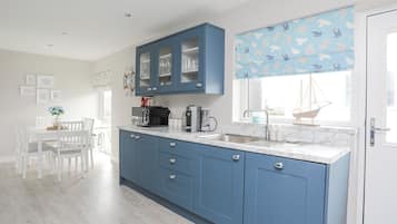 Fridge, dishwasher, electric kettle, toaster