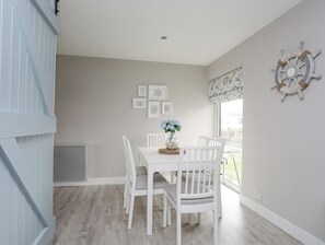 Dining - Didaro (Holyhead)