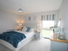 3 bedrooms, individually decorated, individually furnished, free WiFi