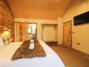 3 Schlafzimmer, individuell dekoriert, individuell eingerichtet