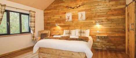 3 bedrooms, individually decorated, individually furnished, free WiFi