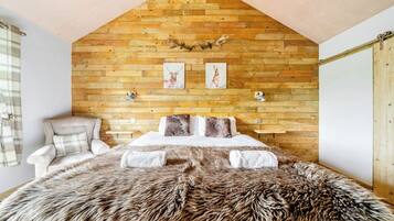3 bedrooms, individually decorated, individually furnished, free WiFi