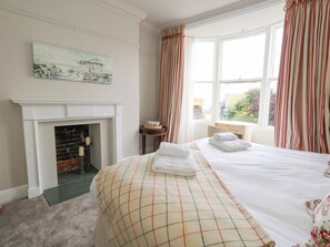 5 bedrooms, individually decorated, individually furnished, free WiFi - Shore View (Weymouth)