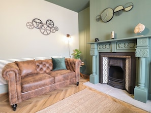 Living area - Overton (Chesterfield)