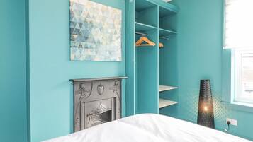 4 habitaciones, decoración personalizada y muebles diferentes