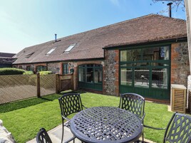 Cottage | Outdoor dining