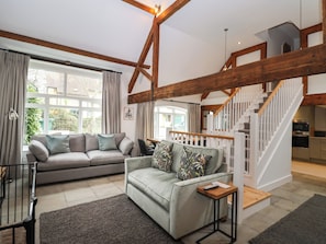 Living area - 2 Engine House (Lyme Regis)