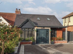 Cottage | Front of property