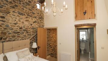 1 bedroom, individually decorated, individually furnished, free WiFi