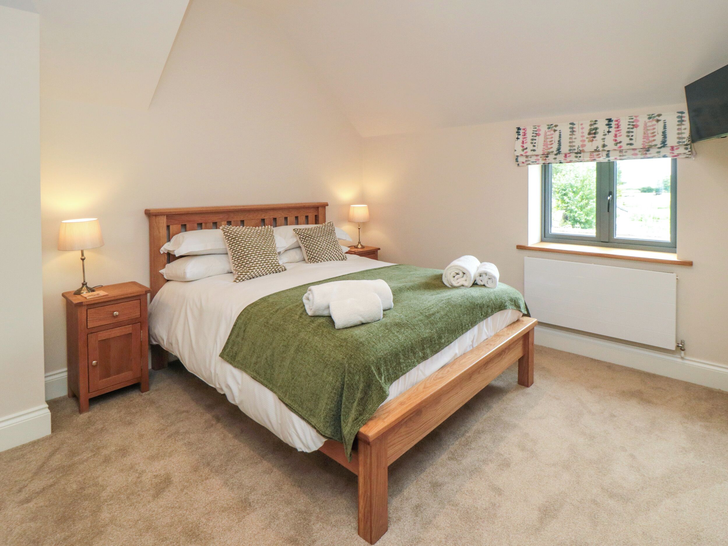 3 bedrooms, individually decorated, individually furnished, free WiFi