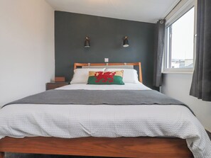 3 bedrooms, individually decorated, individually furnished, free WiFi - Heol Madog (Porthmadog)