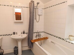 Shower - Heol Madog (Porthmadog)
