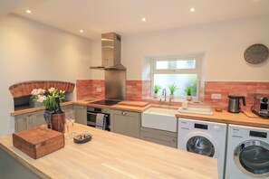 Réfrigérateur, lave-vaisselle