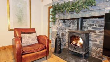 Cottage | Interior