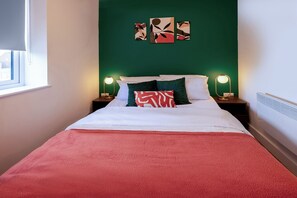 1 Schlafzimmer, Bügeleisen/Bügelbrett, Reisekinderbett, kostenloses WLAN
