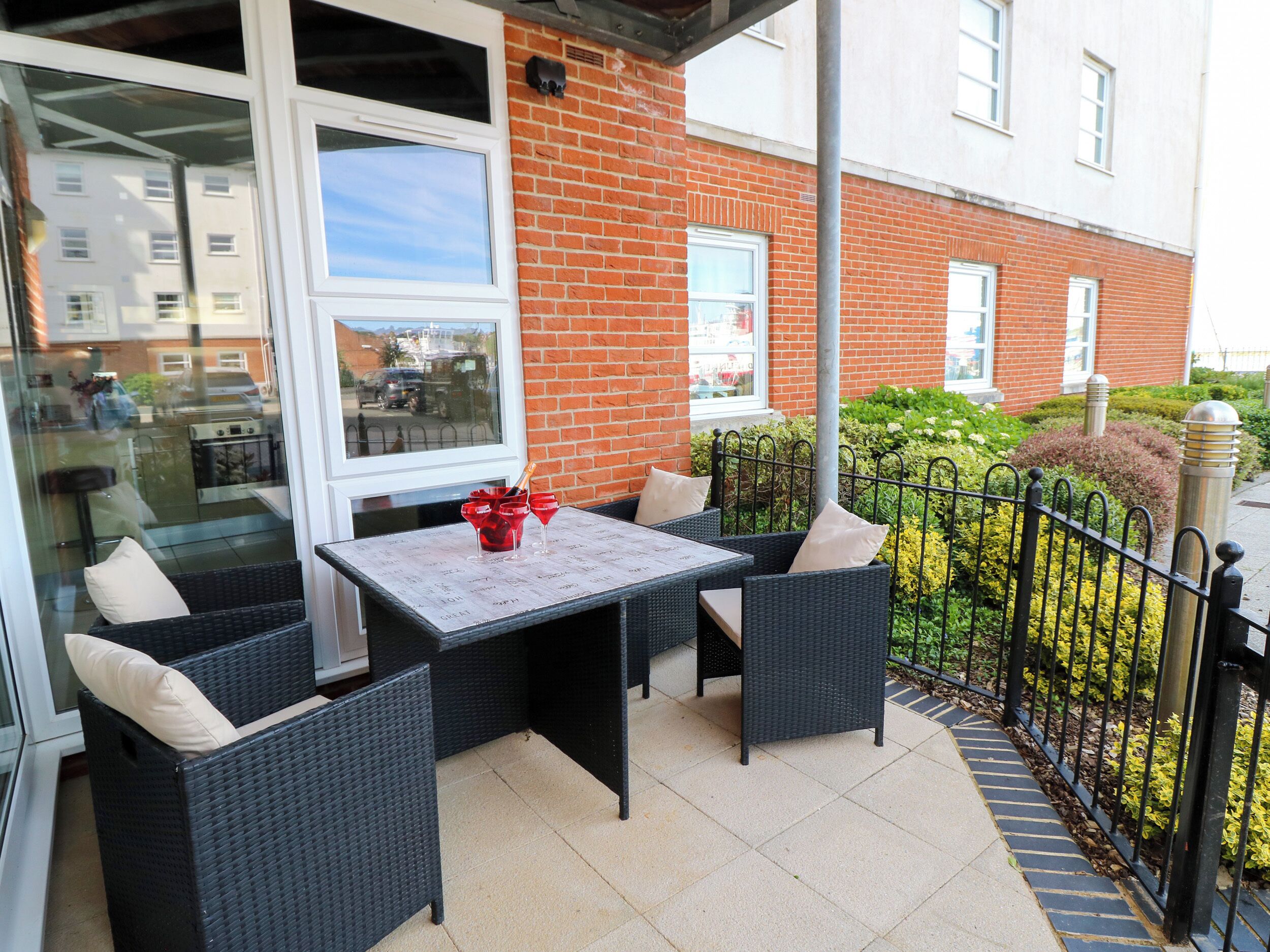 Cottage | Outdoor dining