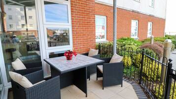 Cottage | Outdoor dining