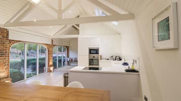 Fridge, dishwasher, electric kettle, toaster