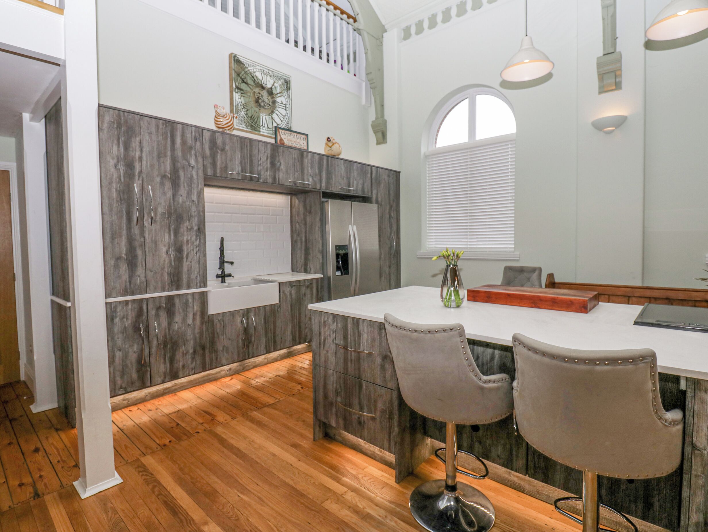 食器洗い機、電気ポット、トースター、調理器具と食器