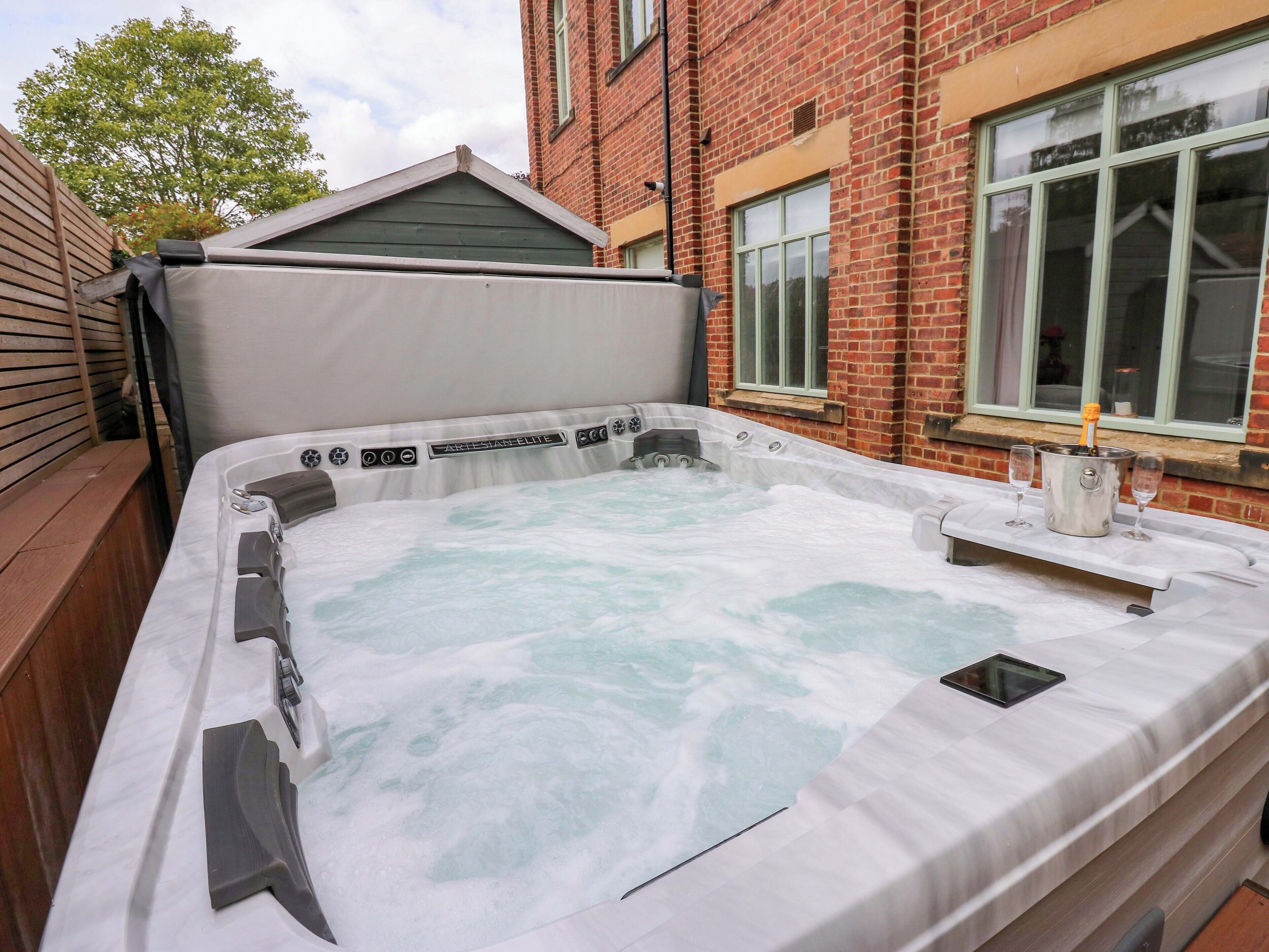 อ่างสปากลางแจ้ง