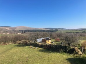 Property grounds - Y Gweithdy Rhos Eirin (Clynderwen)