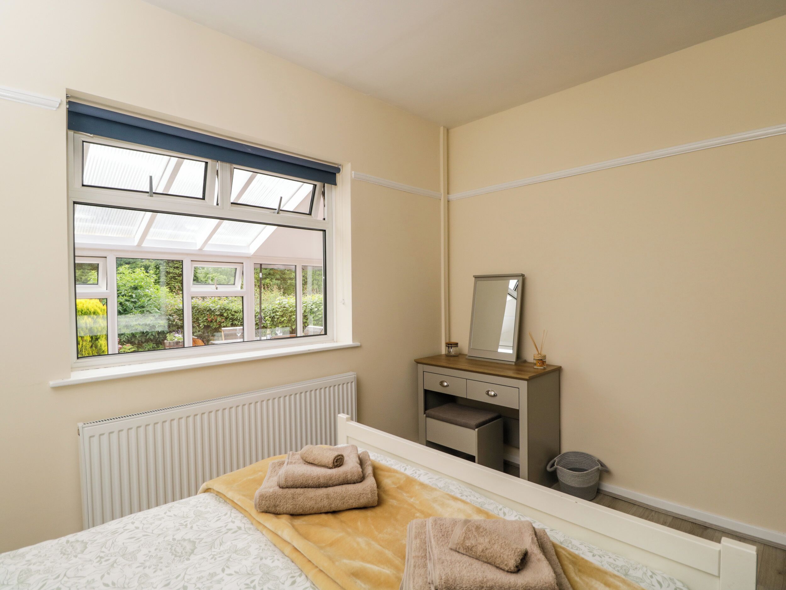 2 bedrooms, individually decorated, individually furnished, free WiFi