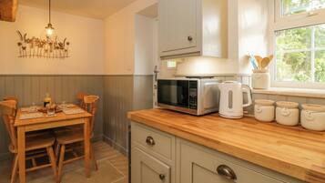 Fridge, dishwasher, electric kettle, toaster