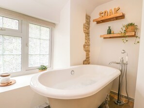 Shower - Thorn Cottage (Fairford)