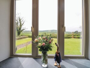 Interior - Upper Hurst Farmhouse (Buxton)