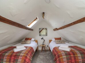 3 habitaciones, decoración personalizada y muebles diferentes