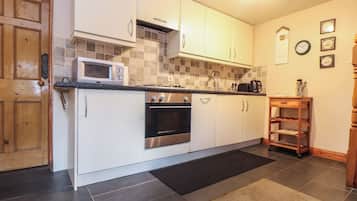 Fridge, dishwasher, electric kettle, toaster