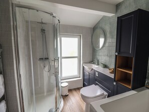 Douche, sèche-cheveux