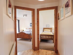 2 bedrooms, individually decorated, individually furnished, free WiFi