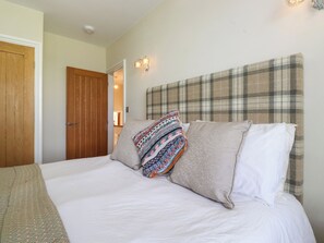 3 bedrooms, individually decorated, individually furnished, free WiFi - Hannah's Cottage (Windermere)