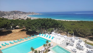 Villa - flera sovrum - tillgänglighetsanpassat - rökare | Pool | Utomhuspool
