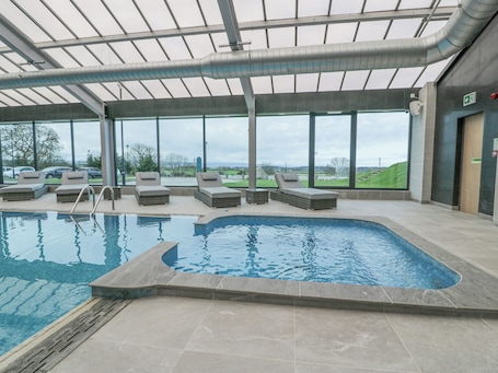 Una piscina techada