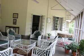 Interior - Wathai Heritage Bungalow (Tinsukia)