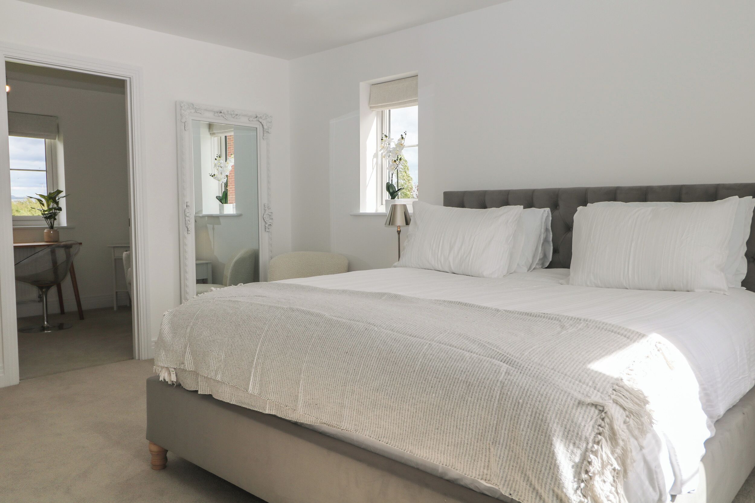 6 bedrooms, individually decorated, individually furnished, free WiFi