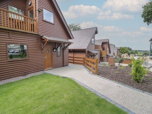 Exterior - Classic Lodge 16 (Rhyl)