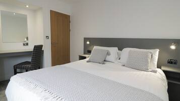 1 bedroom, individually decorated, individually furnished, free WiFi