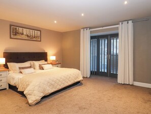 3 bedrooms, individually decorated, individually furnished, free WiFi - The Steading (Dumfries)