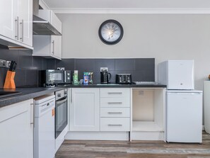 Ferienhaus | Eigene Küche | Kühlschrank, Geschirrspüler, Wasserkocher, Toaster