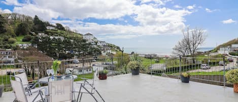 Cottage | Outdoor dining