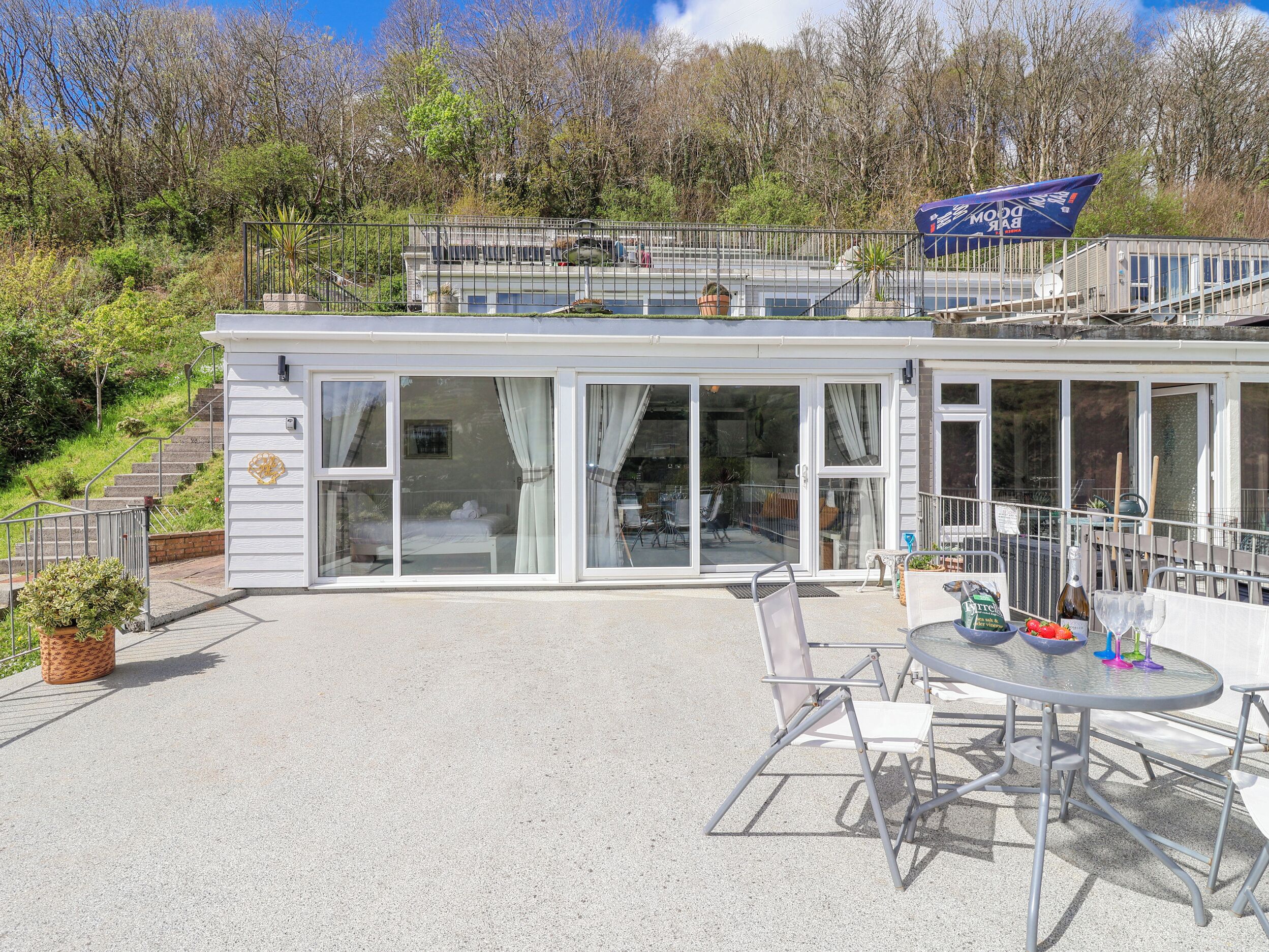 Cottage | Outdoor dining