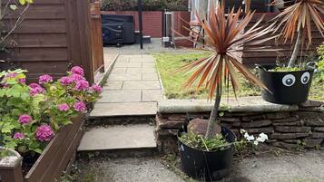 Cottage | Property grounds