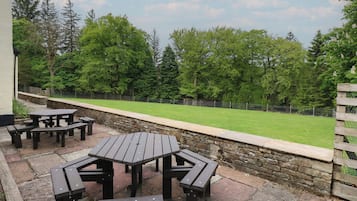 Cottage | Outdoor dining