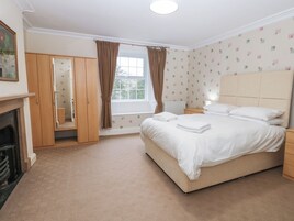 5 多间卧室、特色装修、特色家居、免费 WiFi