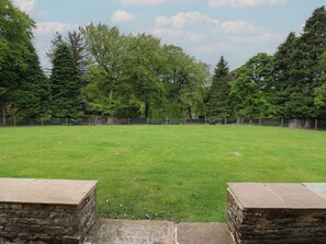Cottage | Property grounds