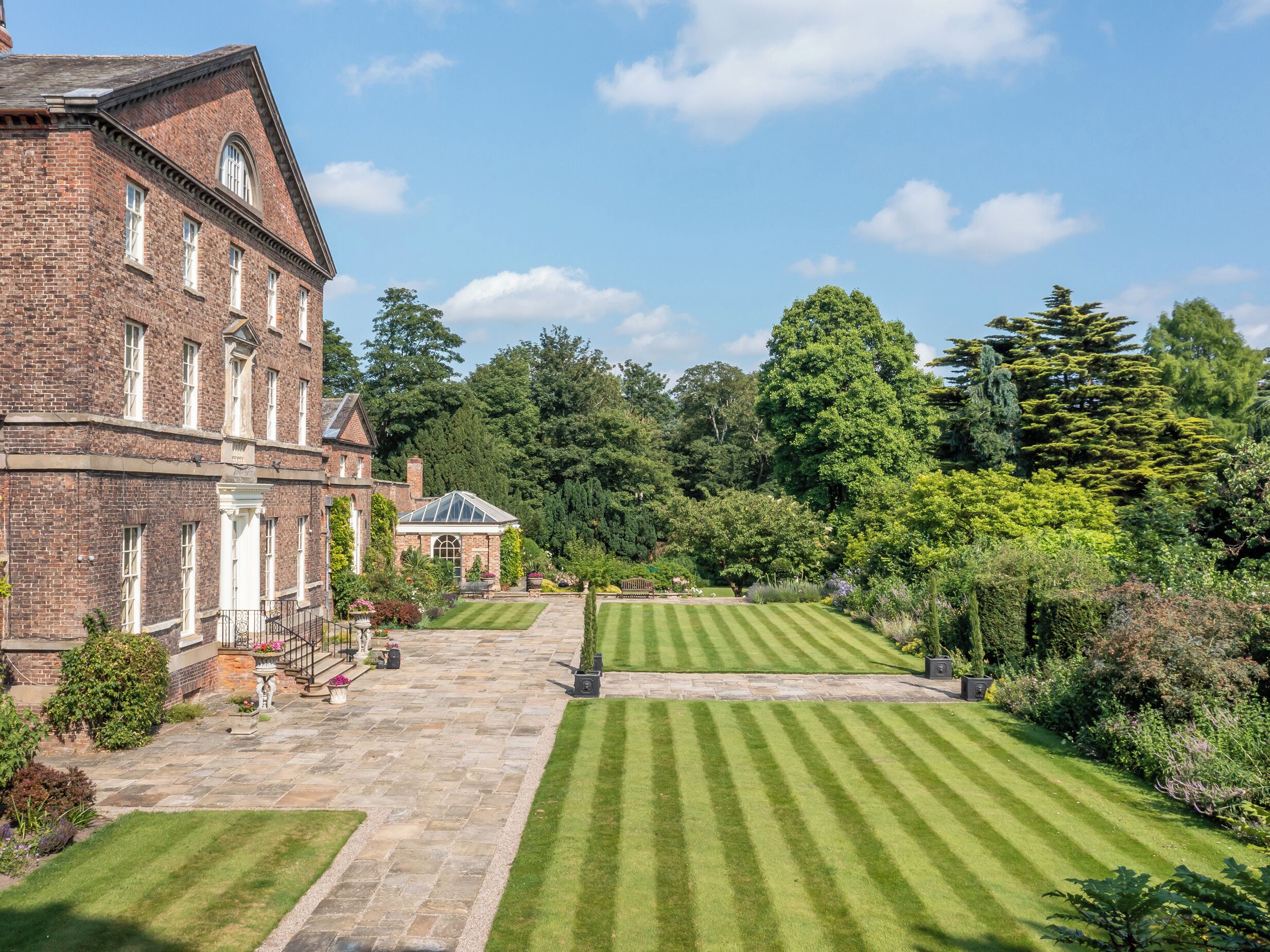 Jardines del alojamiento